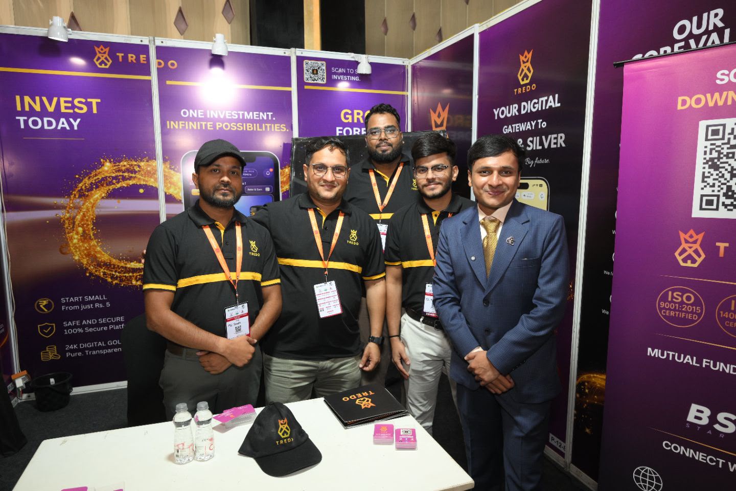 Team Tredo at the exhibitor booth, 21by72 Season 5